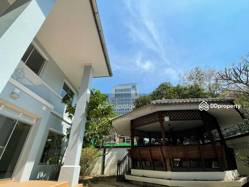 ให้เช่า - House for Rent 4 Bedrooms near BTS Bang Chak, กรุงเทพ