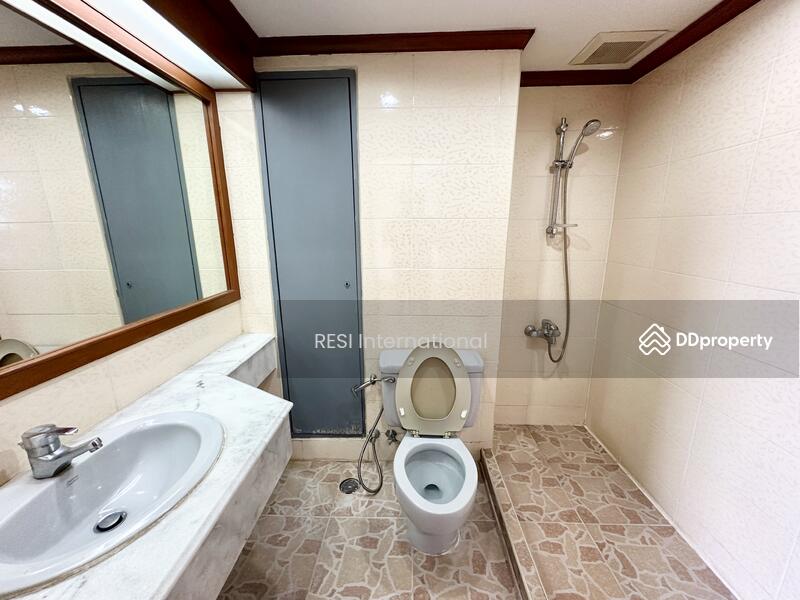 For Sale - Siphaya River View Condominium, Bangkok
