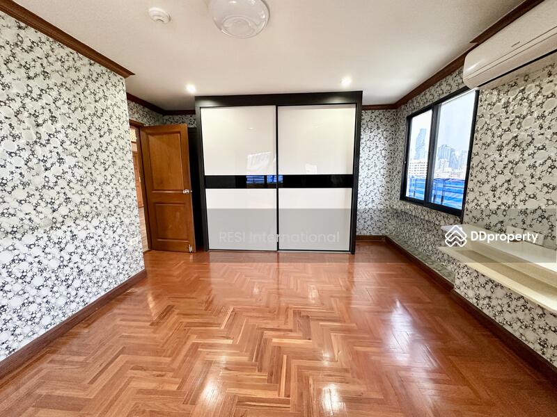 For Sale - Siphaya River View Condominium, Bangkok