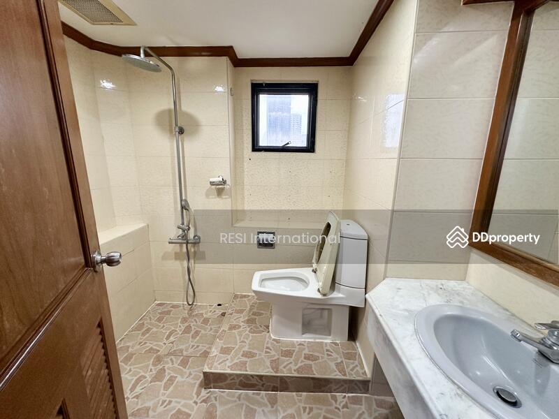 For Sale - Siphaya River View Condominium, Bangkok