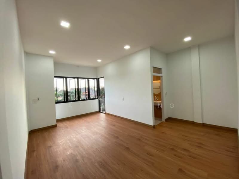 For Rent - 3 story building near Pibulsongkram Rajabhat University, Phitsanulok, Phitsanulok