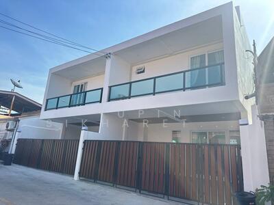 ขาย - บ้านทาวน์โฮส์2ชั้น ซ.อรุโณทัย1, ชลบุรี