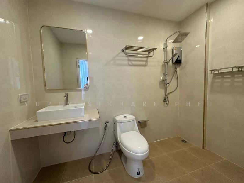 Townhouse for sale, Chon Buri (Pattaya), Nong Pru, Bang Lamung (Pattaya), Chon Buri (Pattaya), 4 Bedrooms, 170 sqm, Townhouse For Sale, by Yupin Sikharetphet, 11897559 - DDproperty.com