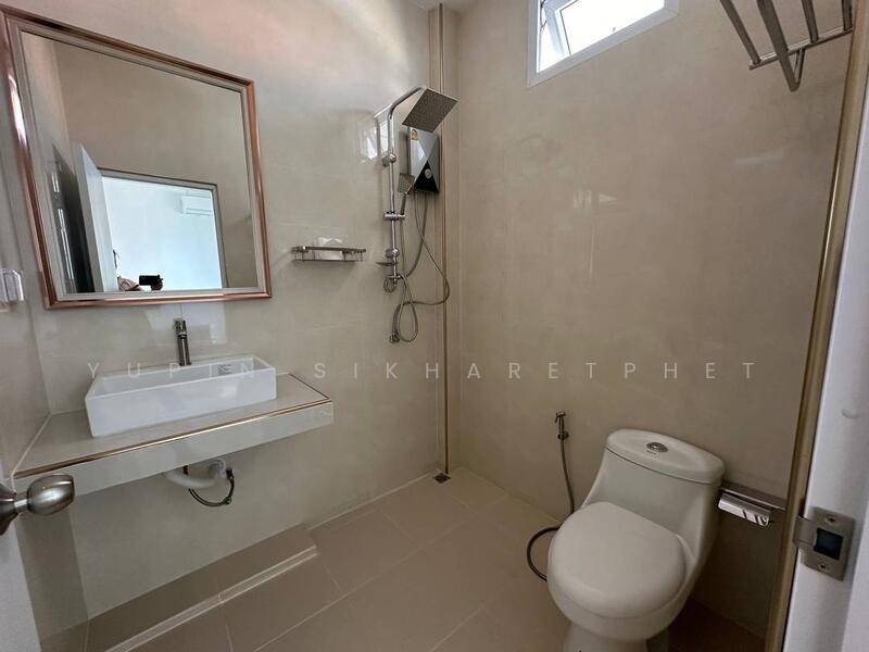 Townhouse for sale, Chon Buri (Pattaya), Nong Pru, Bang Lamung (Pattaya), Chon Buri (Pattaya), 4 Bedrooms, 170 sqm, Townhouse For Sale, by Yupin Sikharetphet, 11897559 - DDproperty.com