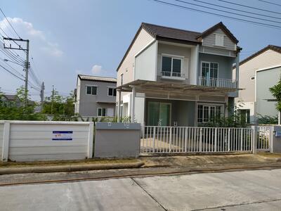 ขาย - The Village Kanjanapisek-Ratchapruek : เดอะวิลเลจ กาญจนาภิเษก-ราชพฤกษ์, นนทบุรี