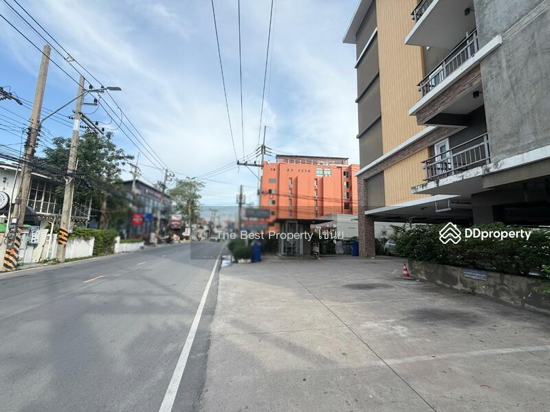 For Sale - The Living Condo Bangsaen, Chon Buri