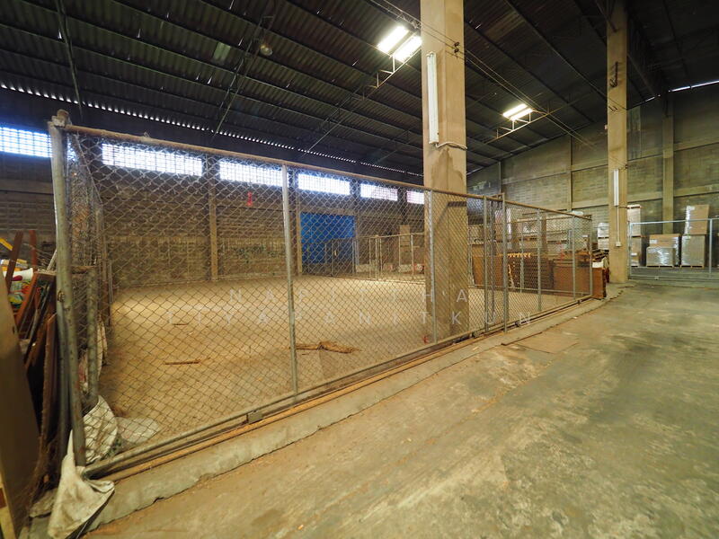 For Rent Storage Spaces Short/Long Term 40-300sqm ฿120/sqm in Rama3, Sathupradit, Bangkok, นนทรี, Bang Pong Pang, Yan Nawa, Bangkok, , 300 sqm, Warehouse/Factory For Rent, by Napittha Tiyapanitkun, 11898645 - DDproperty.com