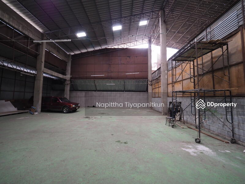 ให้เช่า - โกดัง 280ตรม. บนถนนสาธุประดิษฐ์ สำหรับเก็บสินค้าและประกอบกิจการ รถคอนเทนเนอร์เข้าออกสะดวก, กรุงเทพ