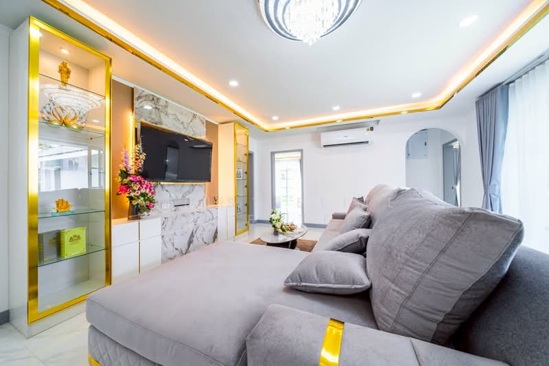 Pattaya Pool Villa near Sukhumvit Road, Chon Buri (Pattaya), Huai Yai, Bang Lamung (Pattaya), Chon Buri (Pattaya), 4 Bedrooms, 350 sqm, Villa For Sale, by A LIST ELITE SELECTED, 11899892 - DDproperty.com