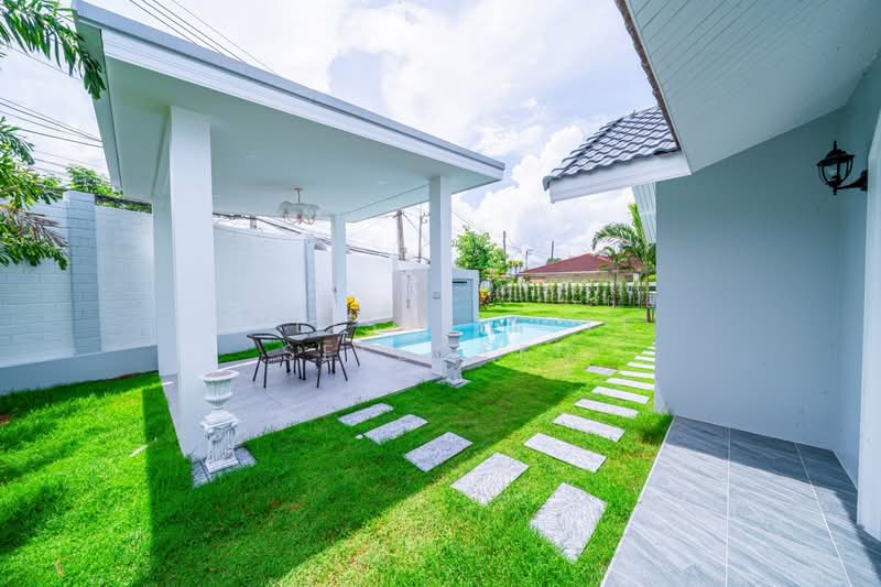 Pattaya Pool Villa near Sukhumvit Road, Chon Buri (Pattaya), Huai Yai, Bang Lamung (Pattaya), Chon Buri (Pattaya), 4 Bedrooms, 350 sqm, Villa For Sale, by A LIST ELITE SELECTED, 11899892 - DDproperty.com