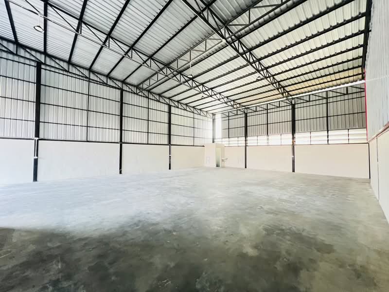 ให้เช่า - ให้เช่าโกดัง บางใหญ่ นนทบุรี พื้นที่ 228 ตรม รถเทลเลอร์ ตู้40ฟุตข้าได้, นนทบุรี