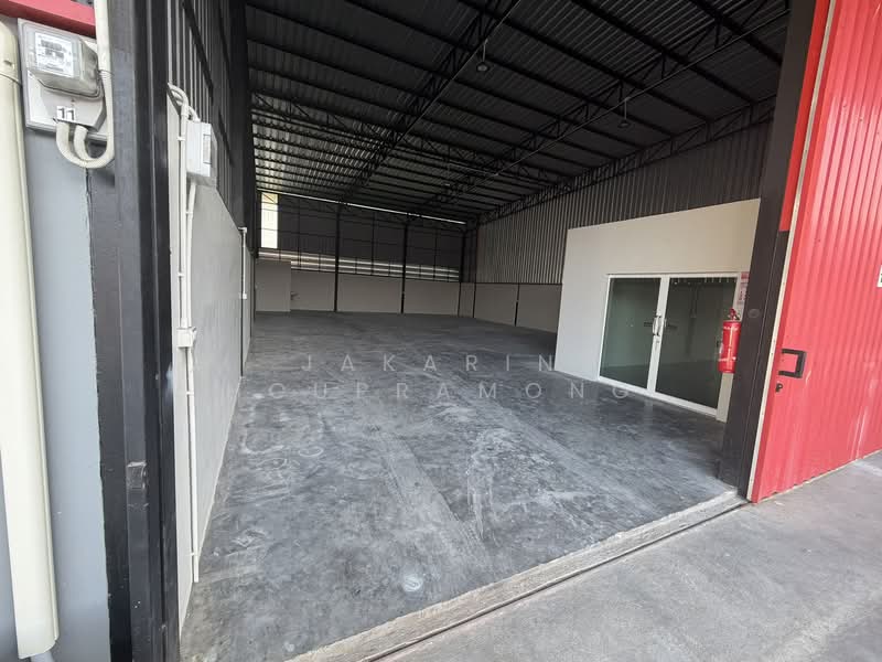 ให้เช่า - ให้เช่าโกดัง บางใหญ่ นนทบุรี พื้นที่ 228 ตรม รถเทลเลอร์ ตู้40ฟุตข้าได้, นนทบุรี