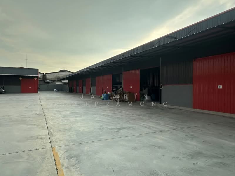 ให้เช่า - ให้เช่าโกดัง บางใหญ่ นนทบุรี พื้นที่ 228 ตรม รถเทลเลอร์ ตู้40ฟุตข้าได้, นนทบุรี