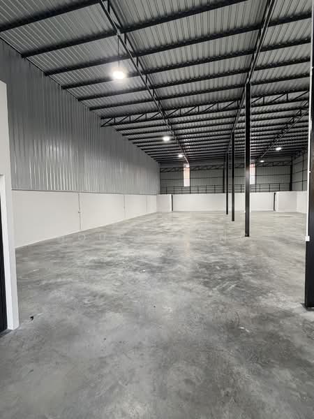 ให้เช่า - ให้เช่าโกดัง บางใหญ่ นนทบุรี พื้นที่ 228 ตรม รถเทลเลอร์ ตู้40ฟุตข้าได้, นนทบุรี