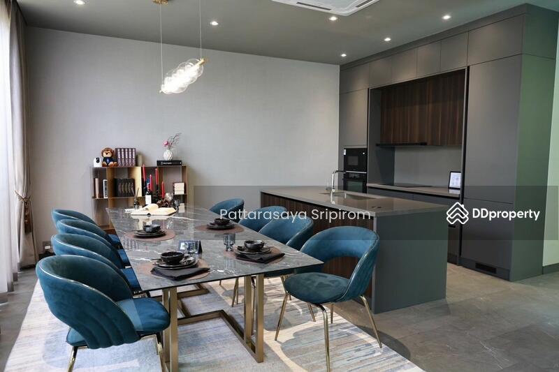 ขาย - 4-Br House in Don Mueang (2104180), กรุงเทพ