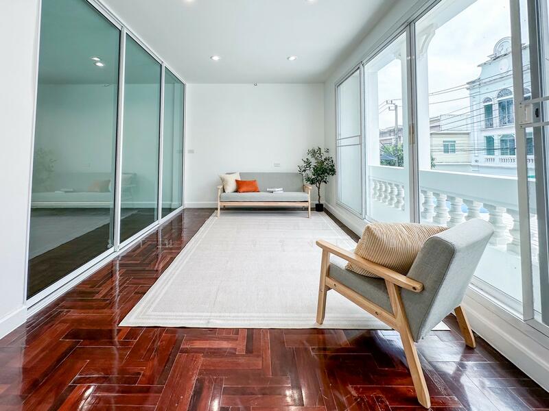 For Sale - หมู่บ้าน เดอ สยาม สวนหลวง ร.9, Bangkok