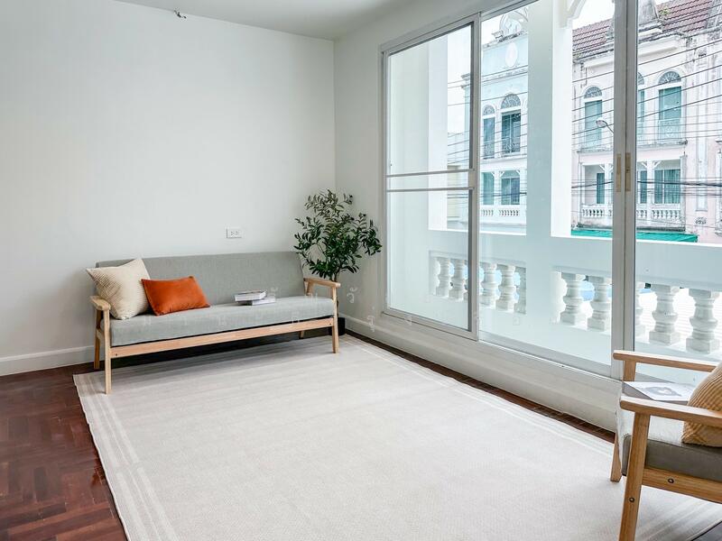 For Sale - หมู่บ้าน เดอ สยาม สวนหลวง ร.9, Bangkok