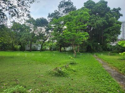 ขาย - ขายที่ดินติดถนนสุขุมวิท ห่างจากสถานีรถไฟฟ้าปุณวิถี เพียง 150 เมตร เหมาะสร้างอาคารสูง, กรุงเทพ