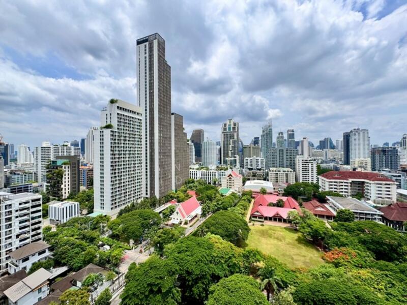 The Esse Asoke, Bangkok, 333 Soi Sukhumvit 21, Sukhumvit Road, Khlongtoei Nua, Watthana, Bangkok, 1 Bedroom, 46 sqm, Condo For Rent, by Bangkok Residential, 11901594 - DDproperty.com