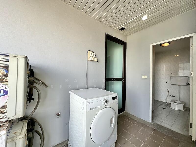 Baan Thai Living Ekkamai, Bangkok, 40 Soi Pridi Banomyong 31, Khlong Tan Nua, Watthana, Bangkok, 2 Bedrooms, 185 sqm, Condo For Rent, by Bangkok Residential, 11901693 - DDproperty.com