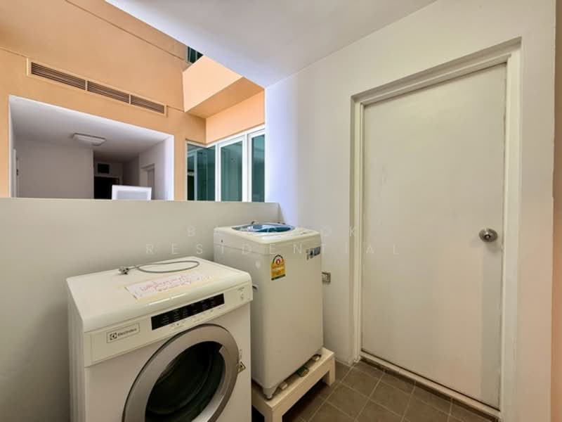 Baan Jamjuree, Bangkok, 42 Soi Sukhumvit 39, Khlong Tan Nua, Watthana, Bangkok, 3 Bedrooms, 197 sqm, Condo For Rent, by Bangkok Residential, 11901738 - DDproperty.com