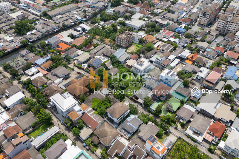 ขาย - ที่ดิน 105 ตร.ว. อินทามระ 37 : Land area 105 sq.w. Inthamara 37, กรุงเทพ