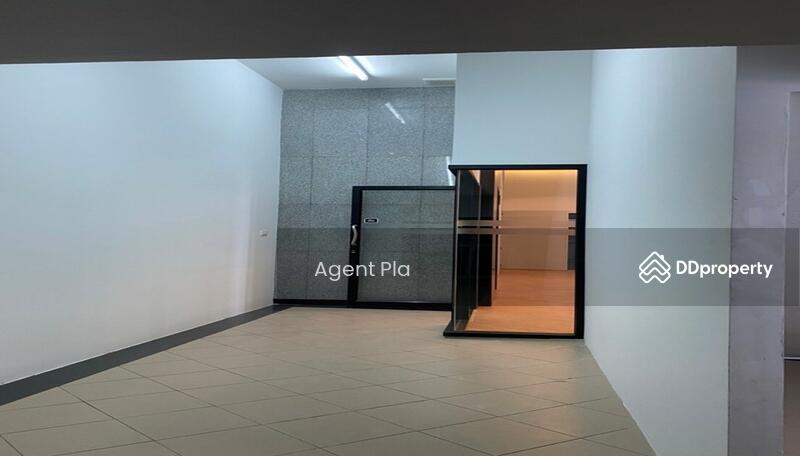 ให้เช่า - Commercial building for rent, located at Liap Duan, Town in Town (SPSAD2828), กรุงเทพ