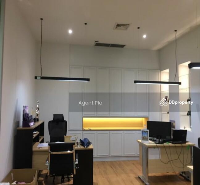 ให้เช่า - Commercial building for rent, located at Liap Duan, Town in Town (SPSAD2828), กรุงเทพ