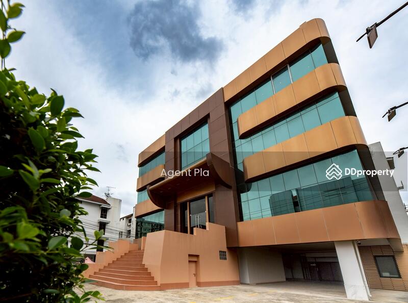 ให้เช่า - Commercial building for rent, located at Liap Duan, Town in Town (SPSAD2828), กรุงเทพ