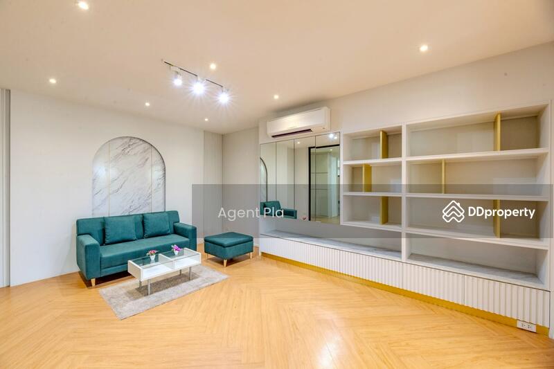 ให้เช่า - Commercial building for rent, located at Liap Duan, Town in Town (SPSAD2828), กรุงเทพ