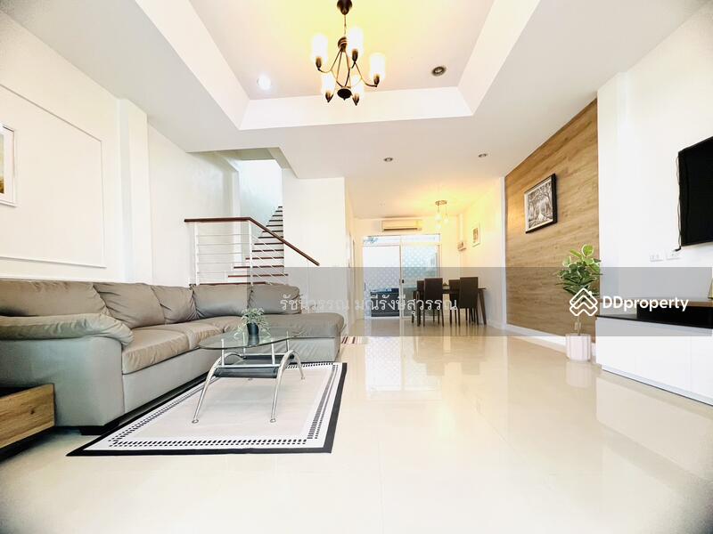 ให้เช่า - Baan Klang Muang Urbanion Srinakarin : บ้านกลางเมือง เออร์บาเนี่ยน ศรีนครินทร์, กรุงเทพ