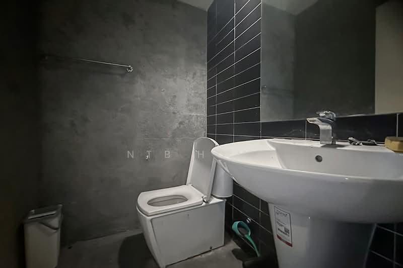 Six Nature Phetkasem 69, Bangkok, Petchkasem 69 Road, Nong Kang Plu, Nong Khaem, Bangkok, 3 Bedrooms, 140 sqm, Townhouse For Sale, by NTBHOME, 11902111 - DDproperty.com