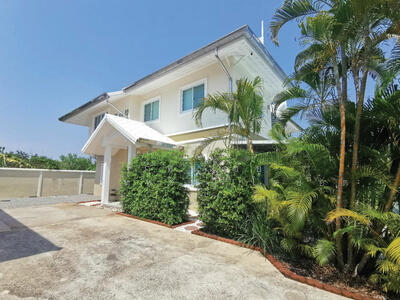 ขาย - ขายด่วนบ้านเดี่ยว และ อพาร์ทเม้นต์ 18 ห้อง ซอยเจ้าสัว ตำบลสุรนารี อำเภอเมือง นครราชสีมา KRCK87036, นครราชสีมา