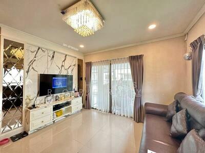 ขาย - Grand Valley Sukhumvit-Nongmon Bypass : แกรนด์ วัลเล่ สุขุมวิท-เลี่ยงหนองมน, ชลบุรี