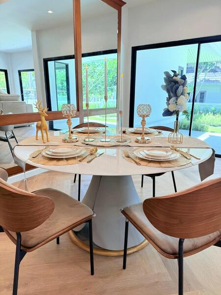 Luxurious Single-Story Modern Thai-Style Villa in South Pattaya, Chon Buri (Pattaya), Huai Yai, Bang Lamung (Pattaya), Chon Buri (Pattaya), 3 Bedrooms, 250 sqm, Villa For Sale, by A LIST ELITE SELECTED, 11902875 - DDproperty.com