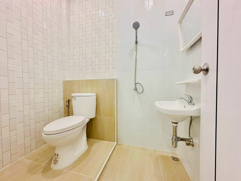 ขาย - เซ็นทรัลศรีราชา, ชลบุรี