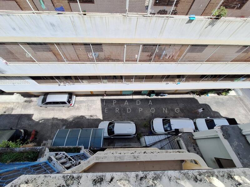 ขาย - ตึกแถวย่านธุรกิจ ใกล้สาทร พระราม 3 ช่องนนทรี สีลม, กรุงเทพ