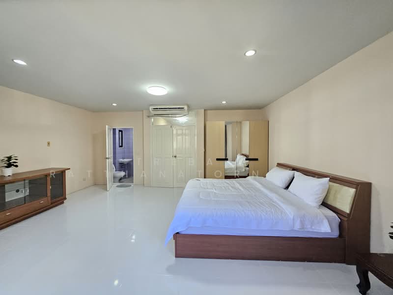 Moo Baan Chicha Castle, Bangkok, Sukhumvit 31, Khlongtoei Nua, Watthana, Bangkok, 4 Bedrooms, 350 sqm, Townhouse For Rent, by TREBA - Ratthanatorn (Jenny), 11903089 - DDproperty.com