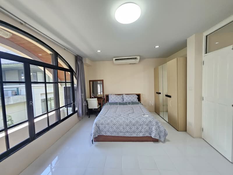 Moo Baan Chicha Castle, Bangkok, Sukhumvit 31, Khlongtoei Nua, Watthana, Bangkok, 4 Bedrooms, 350 sqm, Townhouse For Rent, by TREBA - Ratthanatorn (Jenny), 11903089 - DDproperty.com