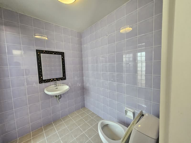 Moo Baan Chicha Castle : หมู่บ้านชิชา คาสเซิล, กรุงเทพ, สุขุทวิท 31, คลองเตยเหนือ, วัฒนา, กรุงเทพ, 350 ตร.ม., ทาวน์เฮ้าส์ ให้เช่า, โดย TREBA - Ratthanatorn (Jenny), 11903089 - DDproperty.com