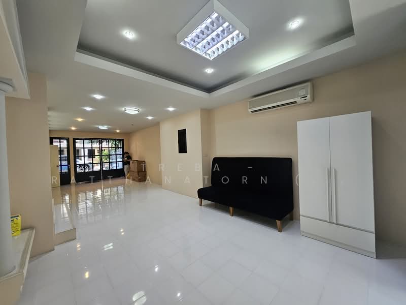 Moo Baan Chicha Castle, Bangkok, Sukhumvit 31, Khlongtoei Nua, Watthana, Bangkok, 4 Bedrooms, 350 sqm, Townhouse For Rent, by TREBA - Ratthanatorn (Jenny), 11903089 - DDproperty.com