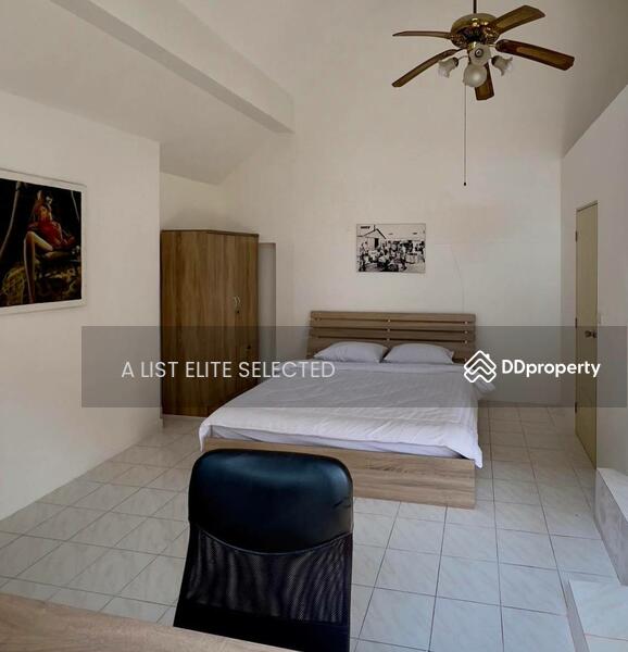 For Sale - Exclusive Guest House Opportunity in Soi Bonkot, Pattaya, Pattaya