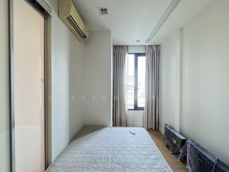 Equinox Phahol Vibha, Bangkok, 345 Paholyothin Road, Jom Phon, Chatuchak, Bangkok, 1 Bedroom, 31 sqm, Condo For Sale, by Supassara Sirinai, 11903455 - DDproperty.com