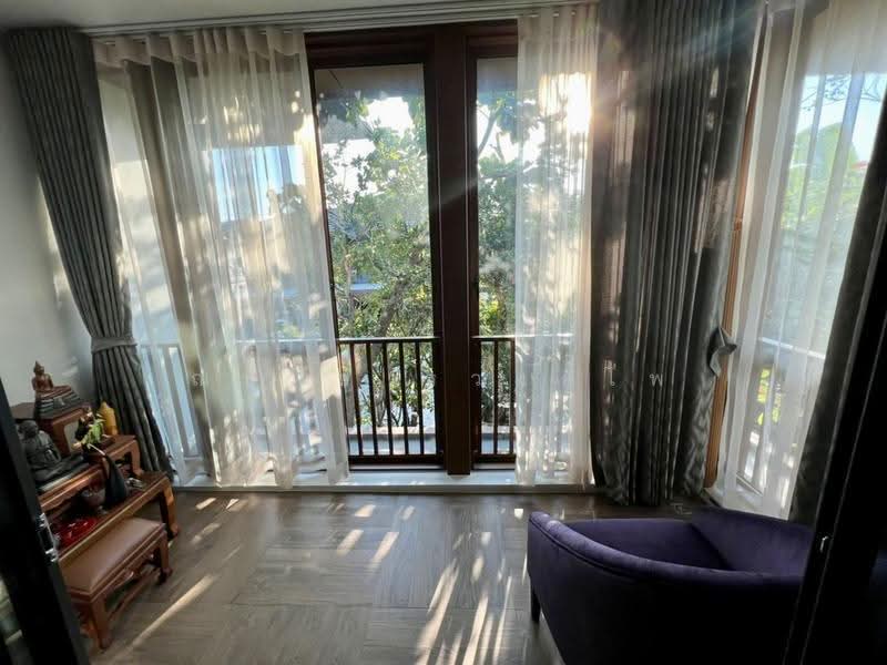 Burasiri Pattanakarn, Bangkok, New Pattanakarn Road, Prawet, Bangkok, 4 Bedrooms, 299 sqm, Single Detached House For Sale, by ณปภัช ธวงค์ไพ, 11903546 - DDproperty.com