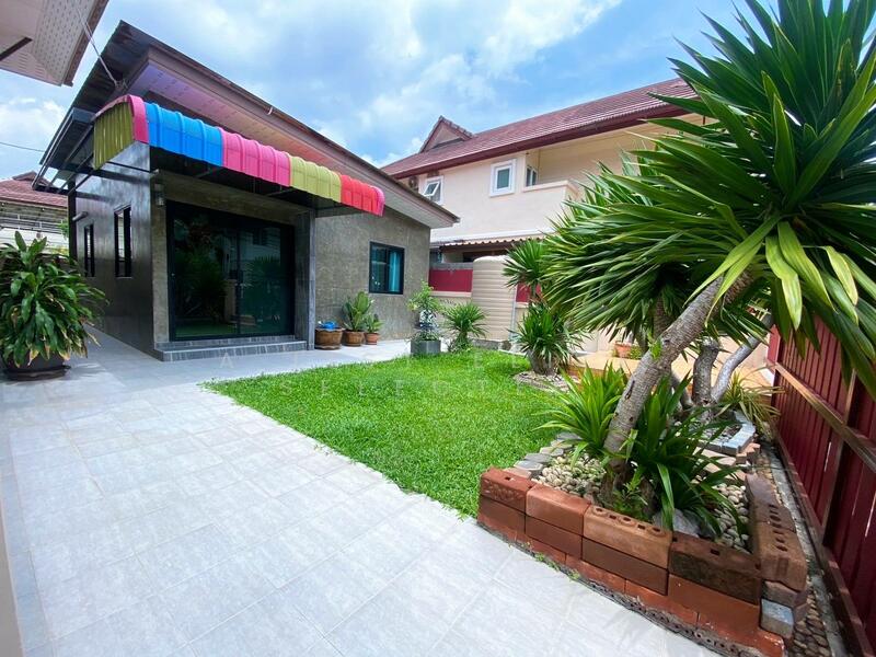 Luxury Detached House in Tropical Village - Your Pattaya Paradise, Chon Buri (Pattaya), Na Kloe, Bang Lamung (Pattaya), Chon Buri (Pattaya), 5 Bedrooms, 312 sqm, Single Detached House For Sale, by A LIST ELITE SELECTED, 11904879 - DDproperty.com