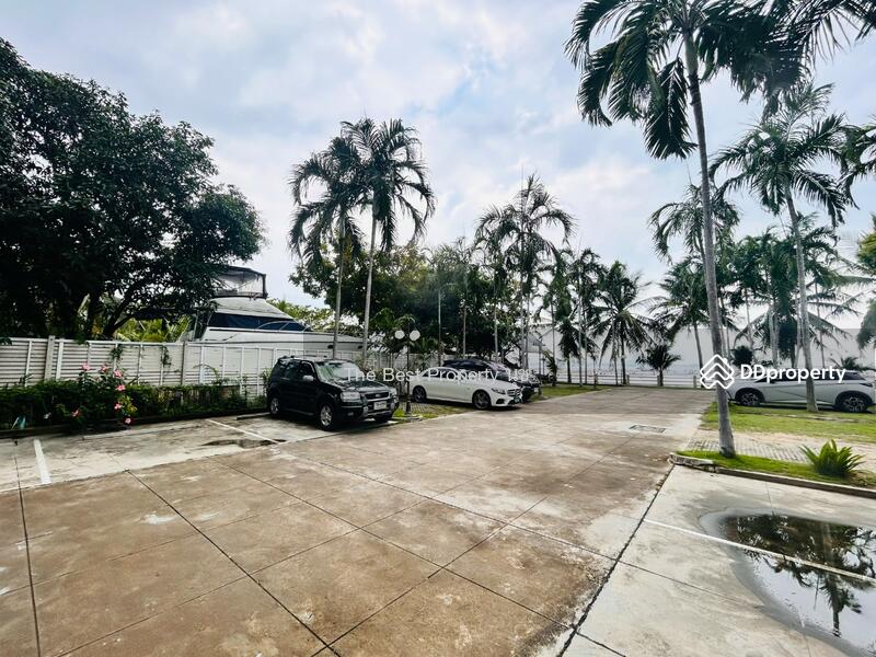 For Sale - Crystal Four Condominium, Chon Buri