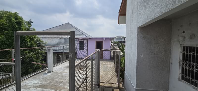 ขาย - บ้านเดี่ยว2ชั้น 4นอน 4ห้องน้ำ ถนนลาดพร้าว ซอยลาดพร้าว43แยก2 ขาย 40 ล้านบาท ค่าโอนและภาษีจ่ายละ50%, กรุงเทพ