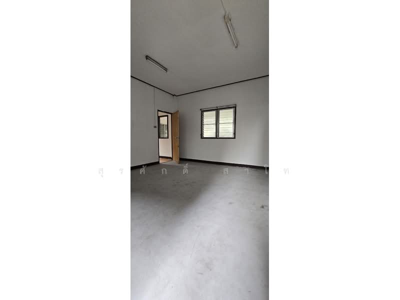 For Sale - Detached house La 4bedrooms 4bathrooms Lat Phrao 43 Alley, Lane 2, Huai Khwa ng Sale 40Million Bath, Bangkok