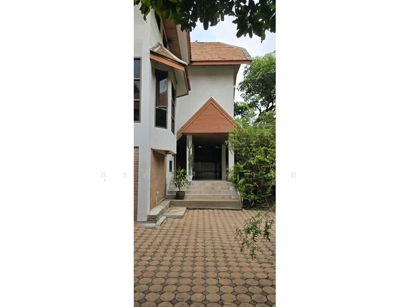 ขาย - บ้านเดี่ยว2ชั้น 4นอน 4ห้องน้ำ ถนนลาดพร้าว ซอยลาดพร้าว43แยก2 ขาย 40 ล้านบาท ค่าโอนและภาษีจ่ายละ50%, กรุงเทพ