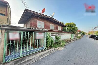 ขาย - ขายที่ดิน 107 ตารางวา ซอยพหลโยธิน 50 แยก 11-2-2 ถนนเทพรักษ์ ซอยเทพรักษ์ 19, กรุงเทพ